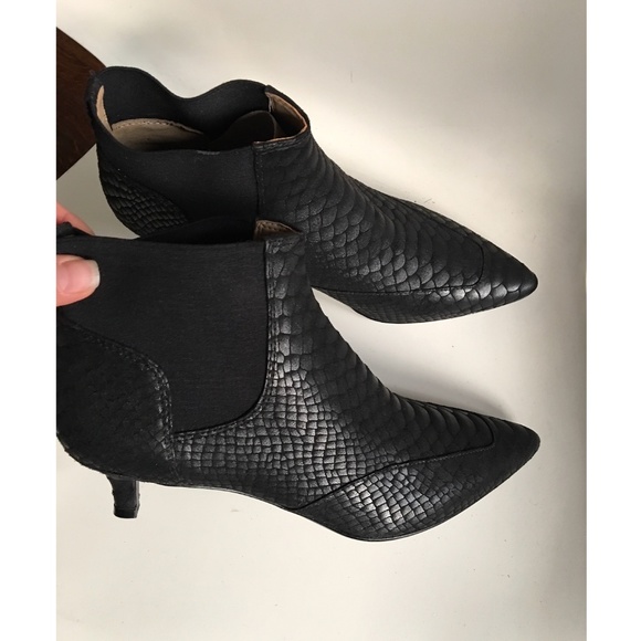 naturalizer piper booties